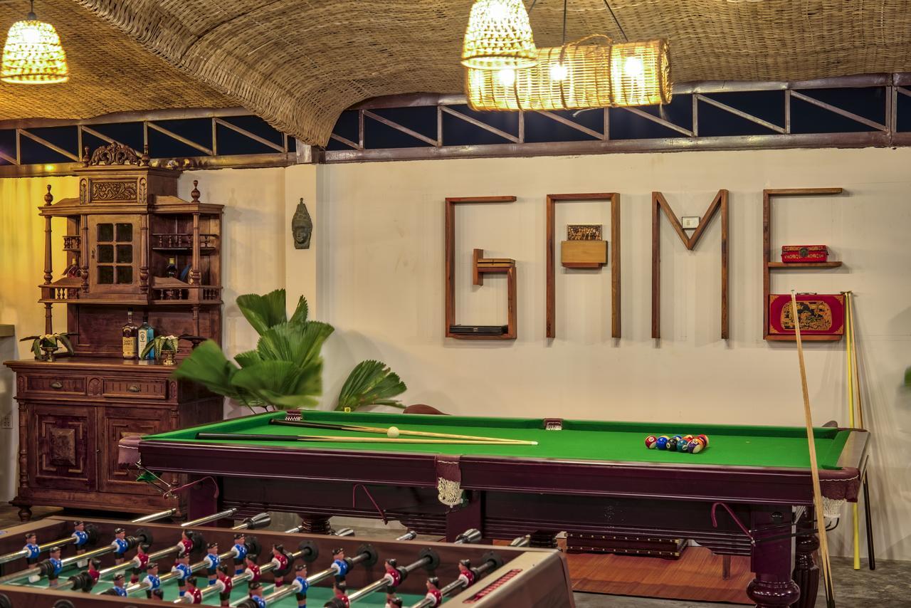 Mane Village Suites Siem Reap Exterior foto The game room