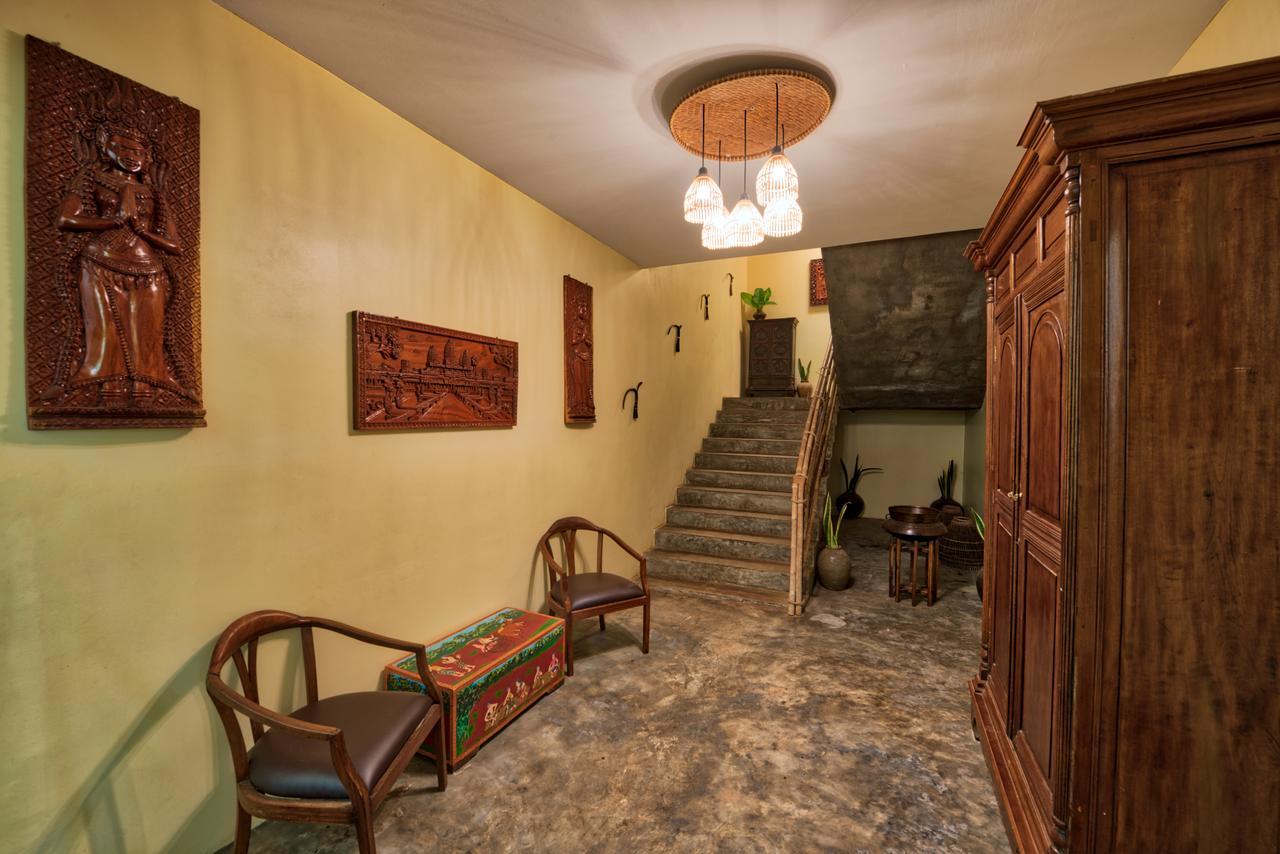 Mane Village Suites Siem Reap Exterior foto Interior of the house